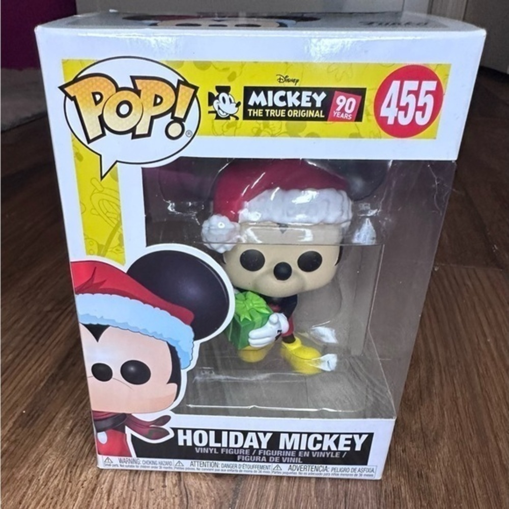 NIB Disney Pop Holiday Disney Pop Figure 455